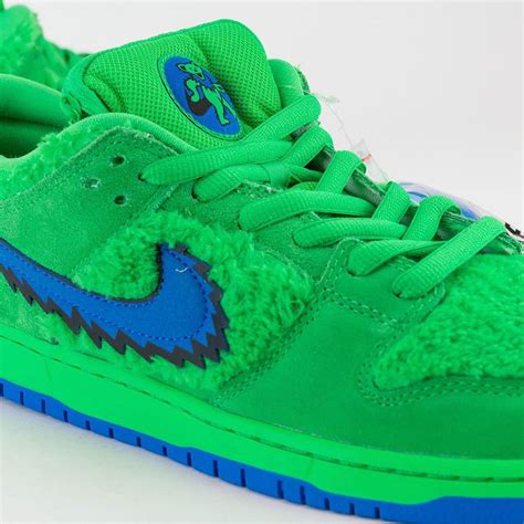 nike dunks grün|green fuzzy nike dunks.